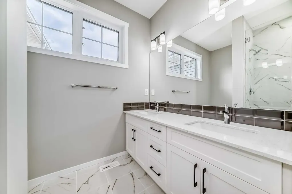 72 Carringwood Rise NW Calgary AB T3P 0R8
