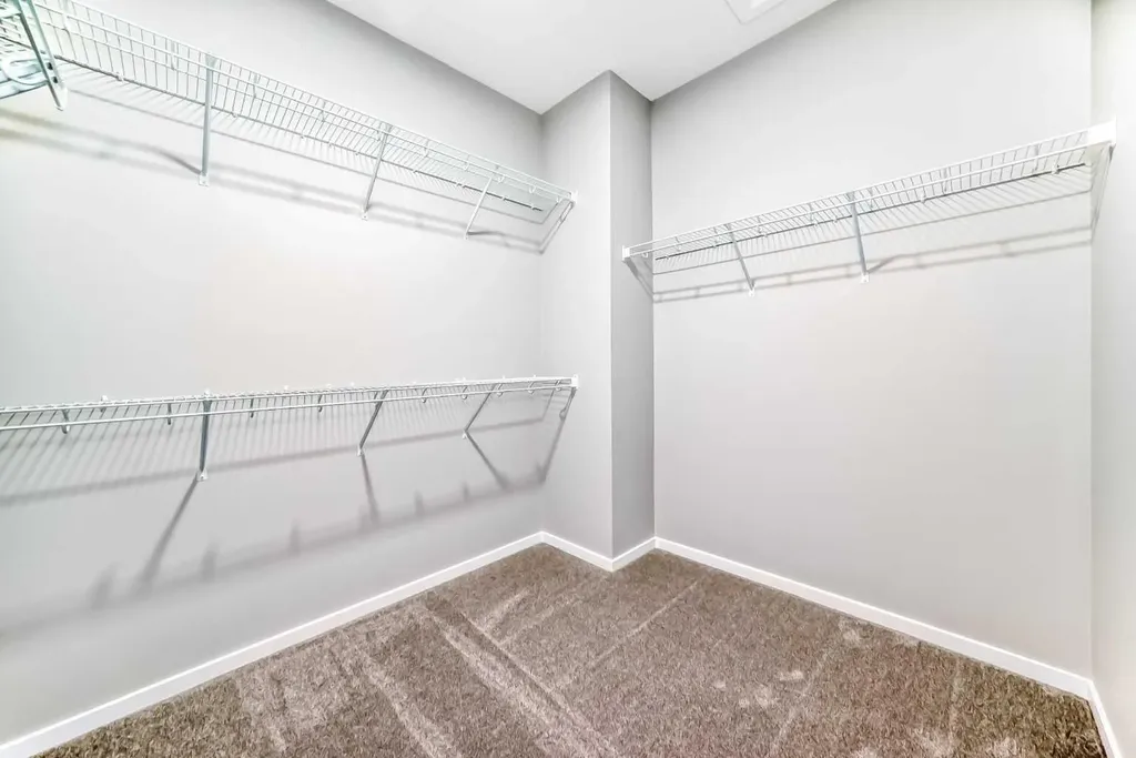 72 Carringwood Rise NW Calgary AB T3P 0R8