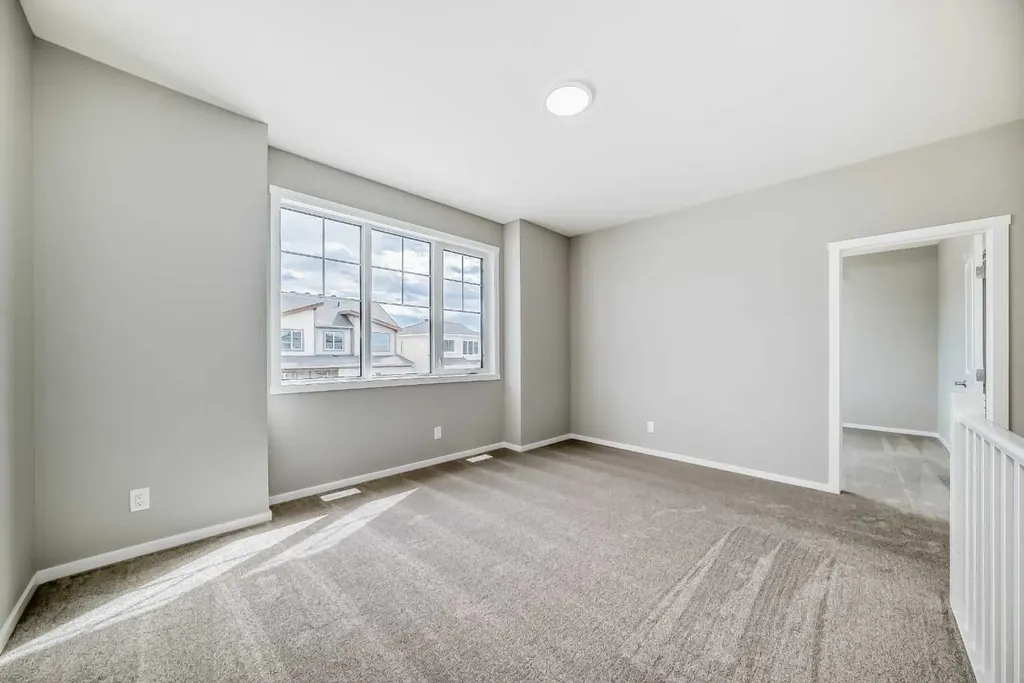 72 Carringwood Rise NW Calgary AB T3P 0R8