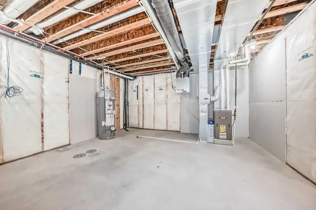 72 Carringwood Rise NW Calgary AB T3P 0R8