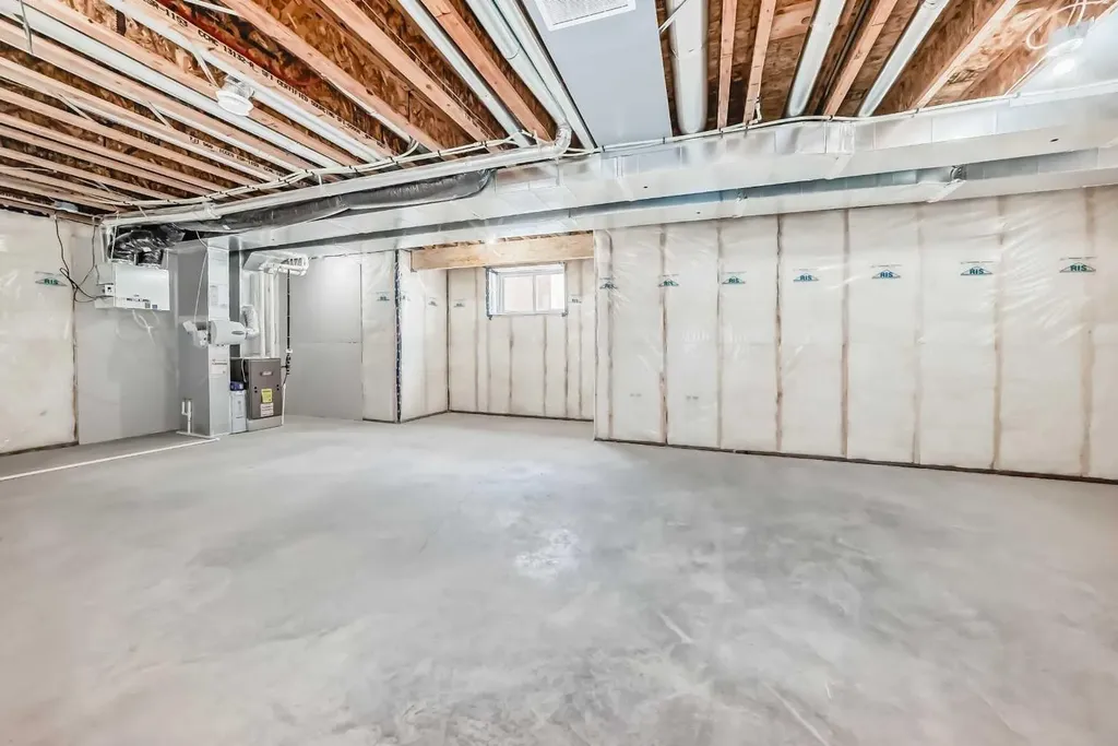 72 Carringwood Rise NW Calgary AB T3P 0R8