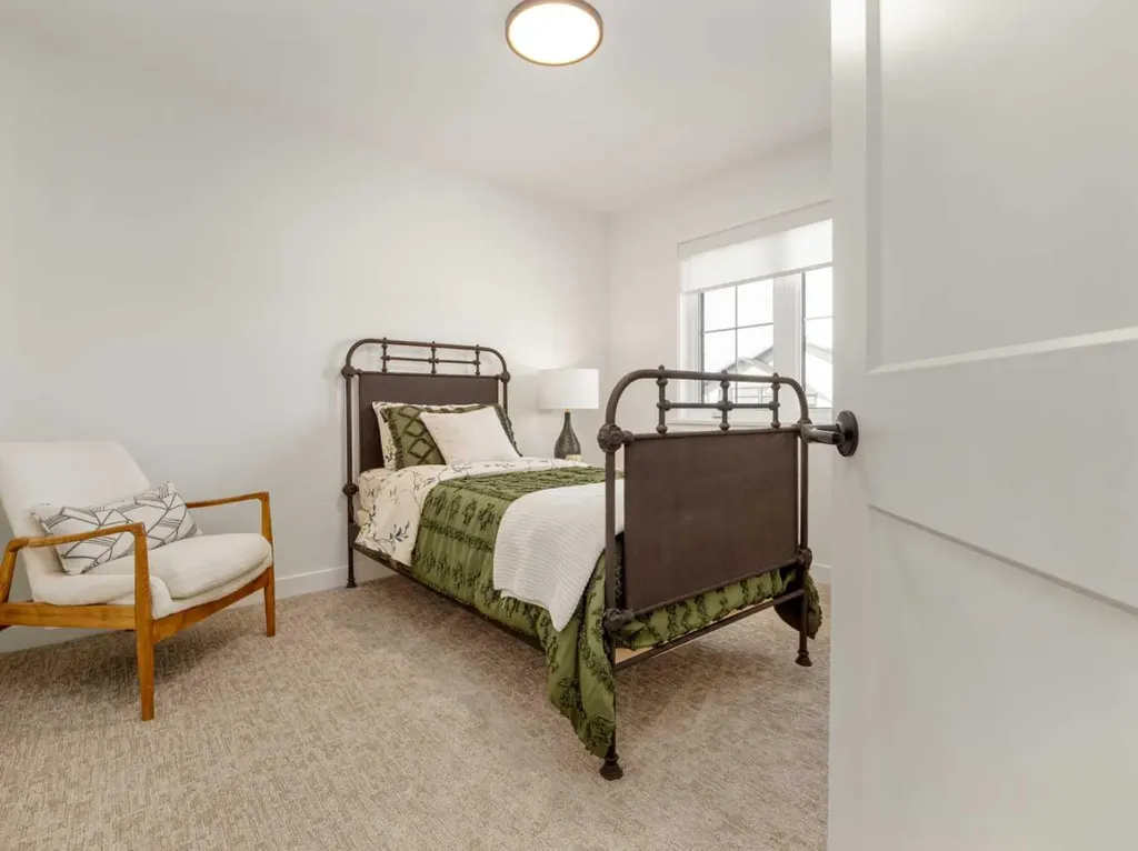 3028 21 Street Coaldale AB T1M0E9