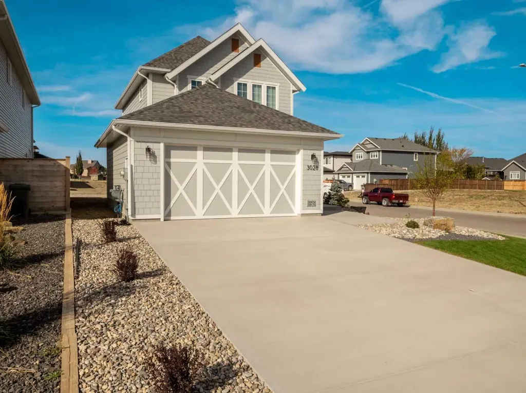 3028 21 Street Coaldale AB T1M0E9