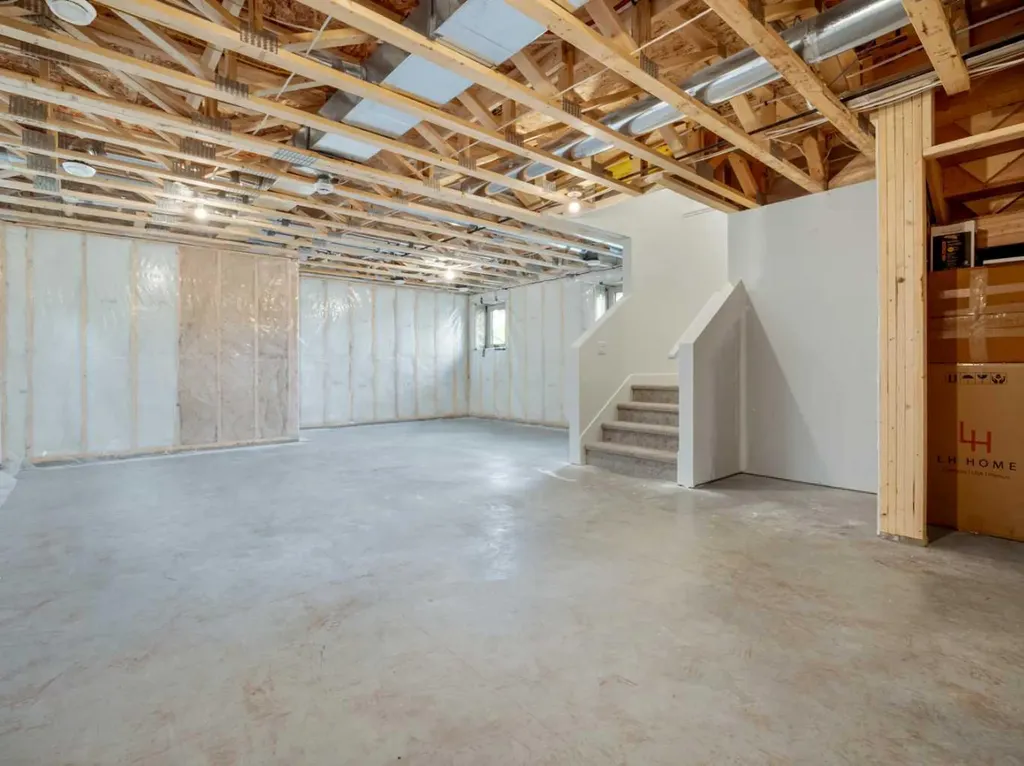 3028 21 Street Coaldale AB T1M0E9