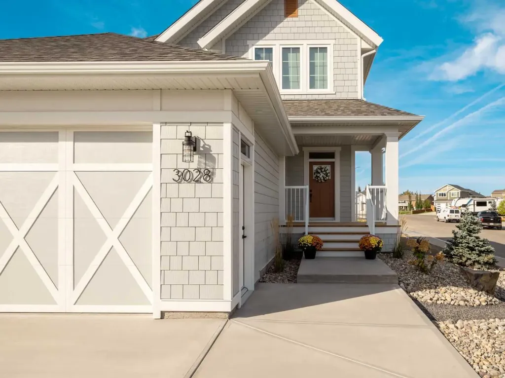 3028 21 Street Coaldale AB T1M0E9