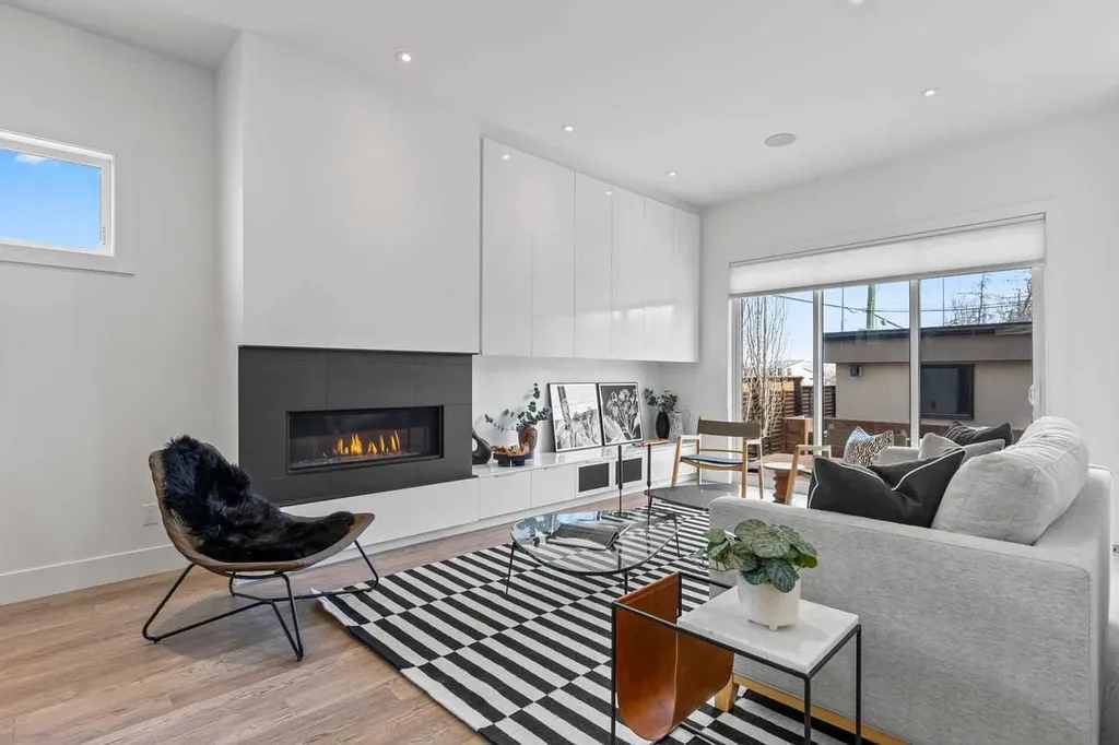 1400 26a Street SW Calgary AB T3C 1K8