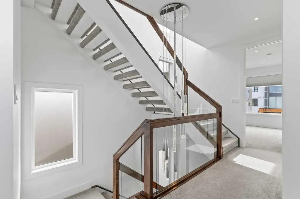 1400 26a Street SW Calgary AB T3C 1K8