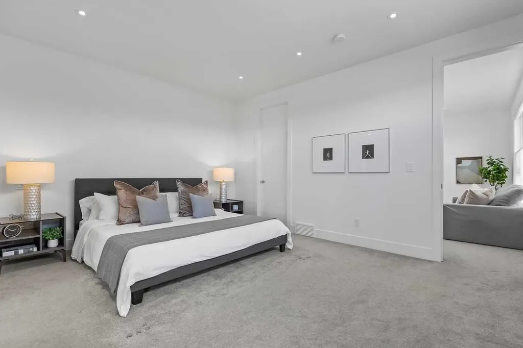 1400 26a Street SW Calgary AB T3C 1K8