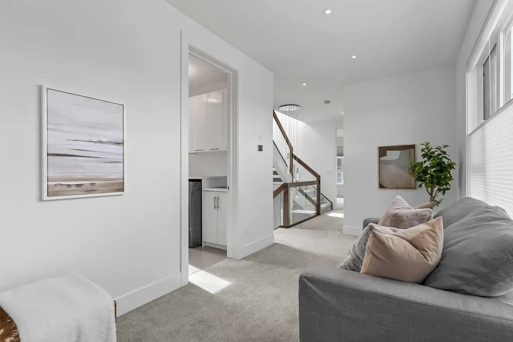 1400 26a Street SW Calgary AB T3C 1K8