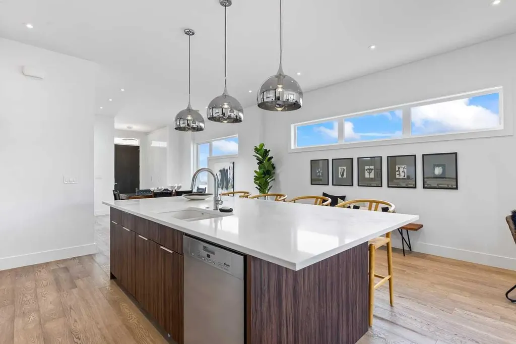 1400 26a Street SW Calgary AB T3C 1K8
