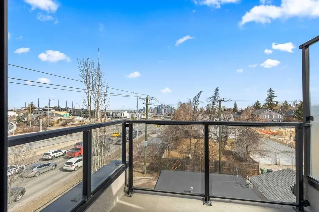1400 26a Street SW Calgary AB T3C 1K8