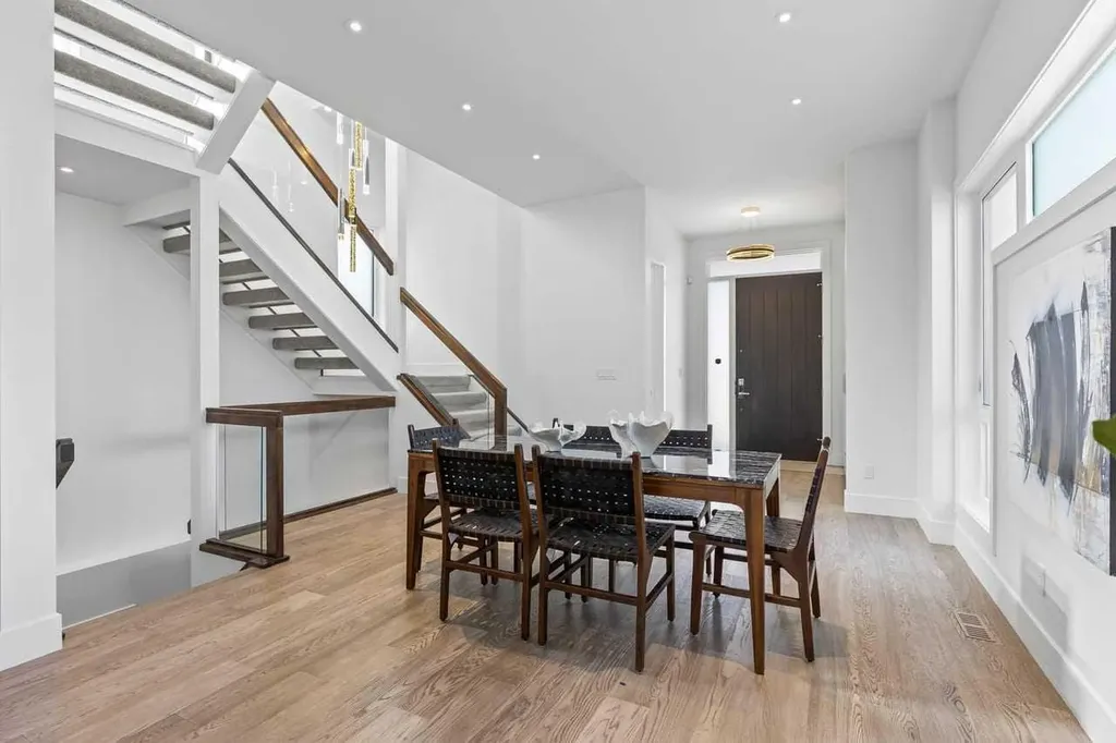 1400 26a Street SW Calgary AB T3C 1K8