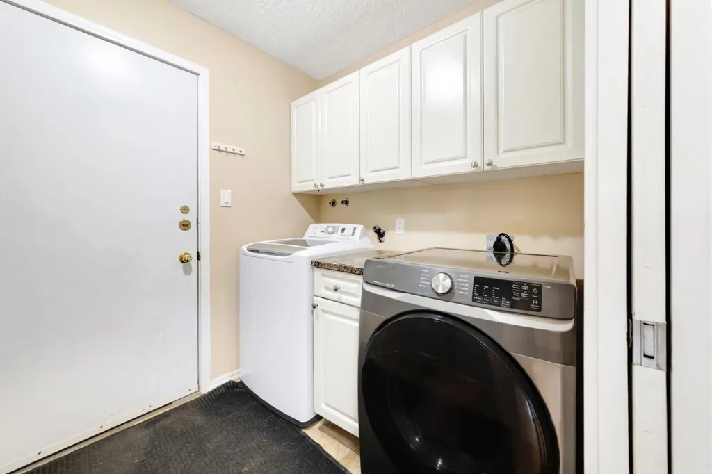 207 3rd Avenue E Neilburg SK S0M 2C0