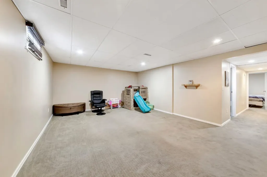 207 3rd Avenue E Neilburg SK S0M 2C0