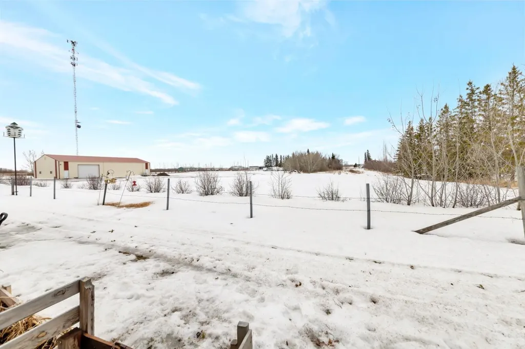 207 3rd Avenue E Neilburg SK S0M 2C0
