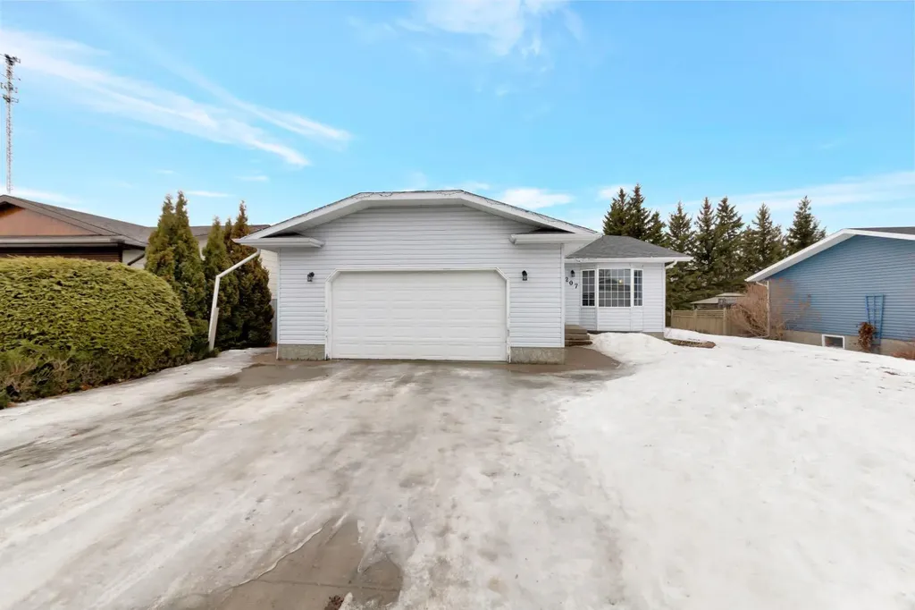 207 3rd Avenue E Neilburg SK S0M 2C0