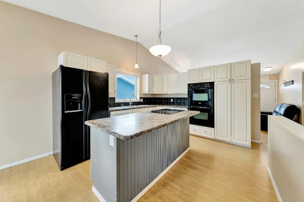207 3rd Avenue E Neilburg SK S0M 2C0