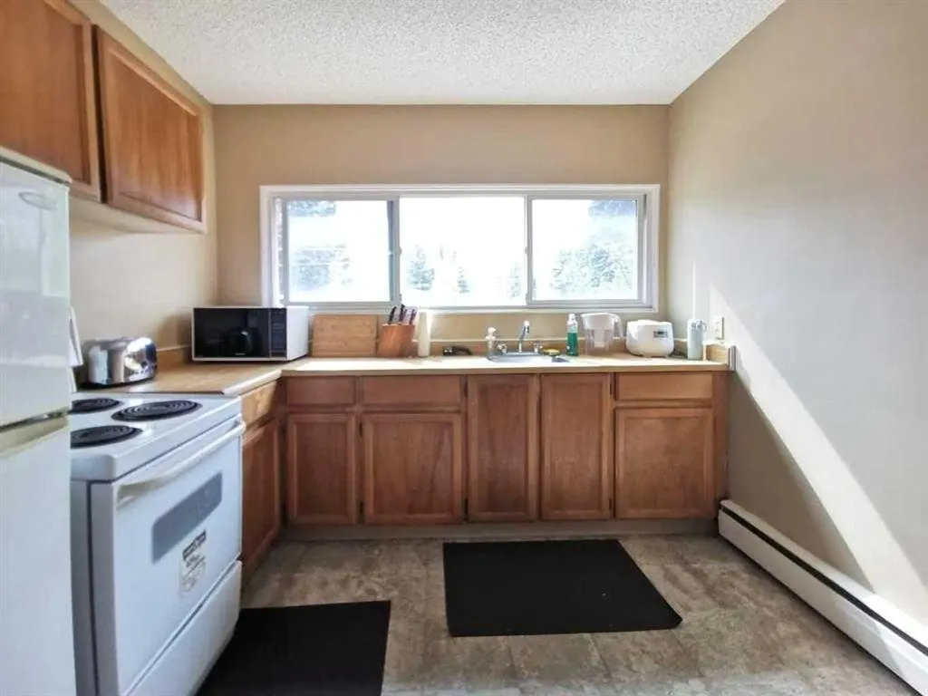 8235 Elbow Drive SW Calgary AB T2V1K6