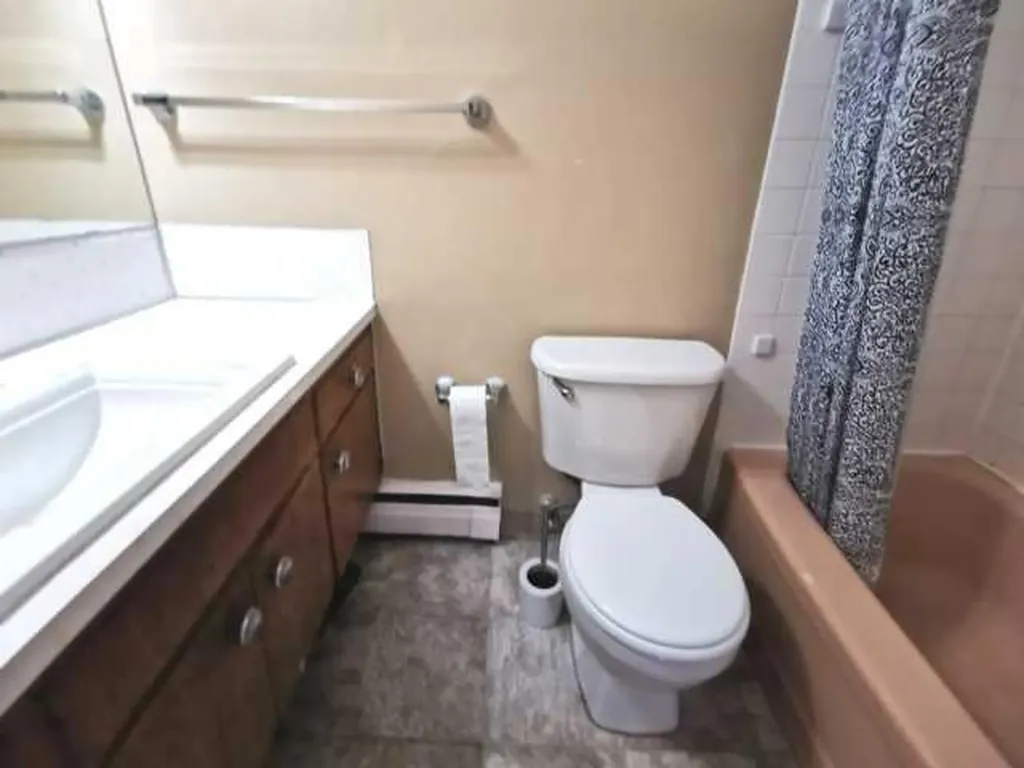 8235 Elbow Drive SW Calgary AB T2V1K6