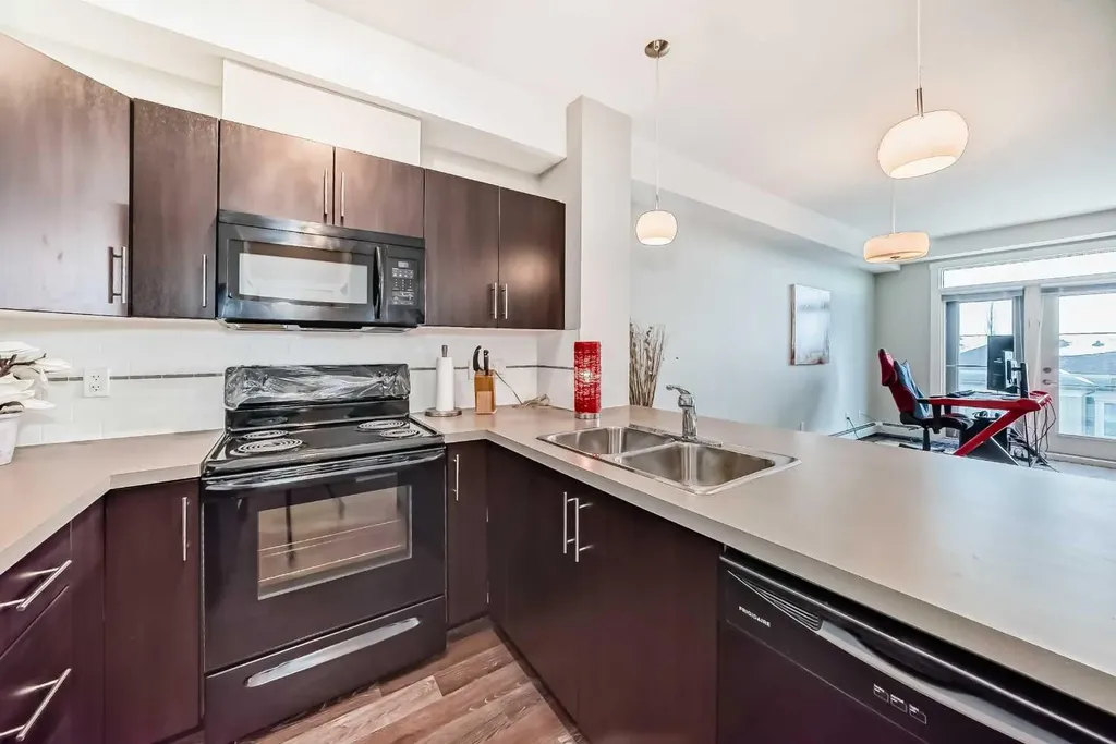 2300 Evanston Square Calgary AB T3P 0G7