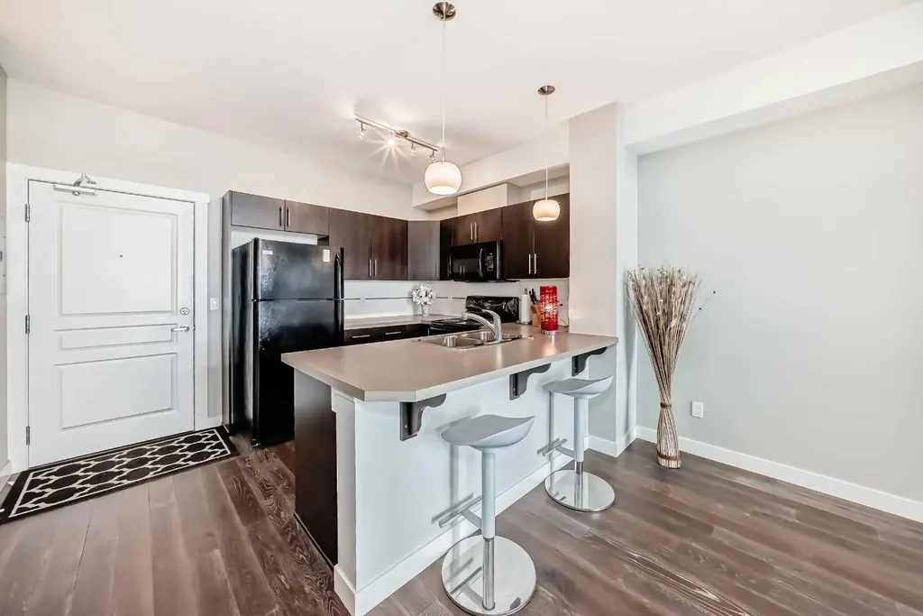 2300 Evanston Square Calgary AB T3P 0G7