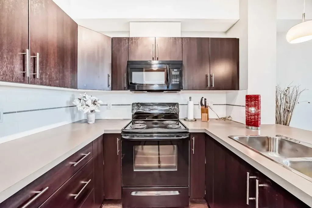 2300 Evanston Square Calgary AB T3P 0G7