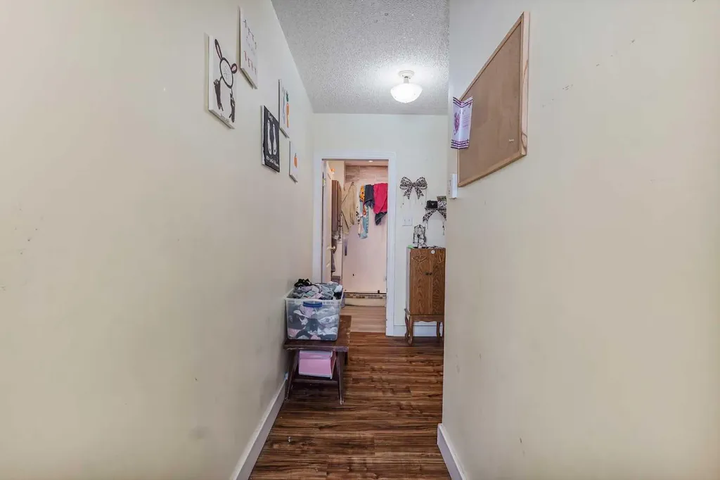 305 2 Avenue W Cardston AB T0K 0K0