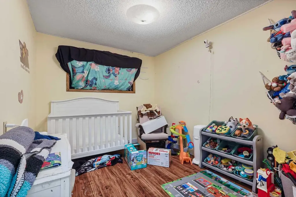 305 2 Avenue W Cardston AB T0K 0K0