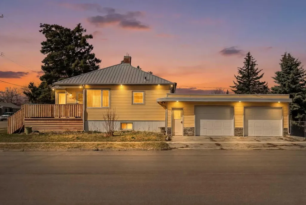 305 2 Avenue W Cardston AB T0K 0K0
