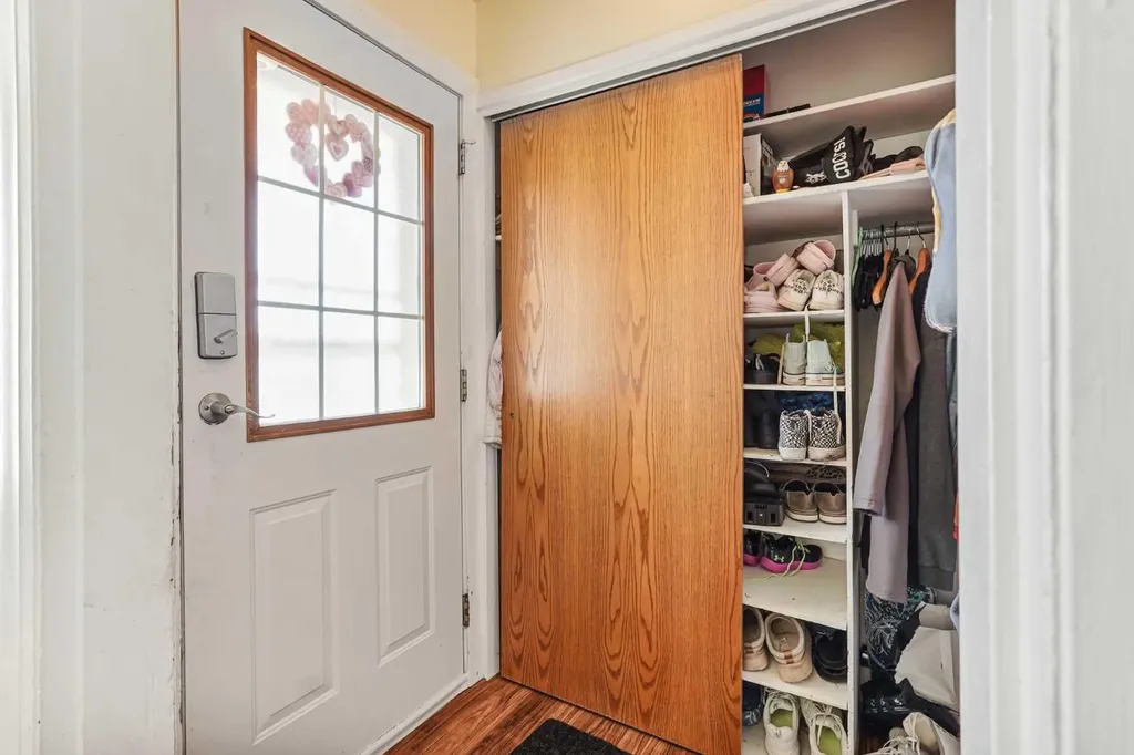 305 2 Avenue W Cardston AB T0K 0K0