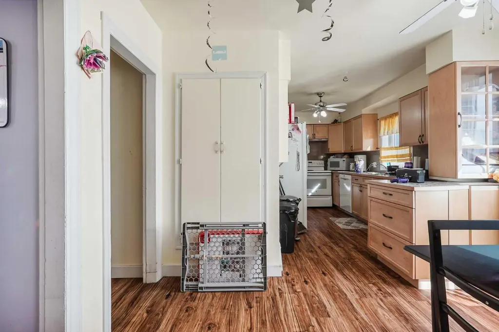 305 2 Avenue W Cardston AB T0K 0K0