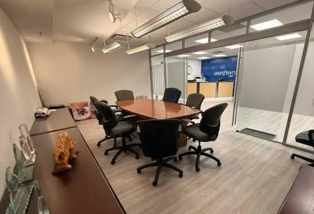 5824 2 Street SW Calgary AB T2H 0H2