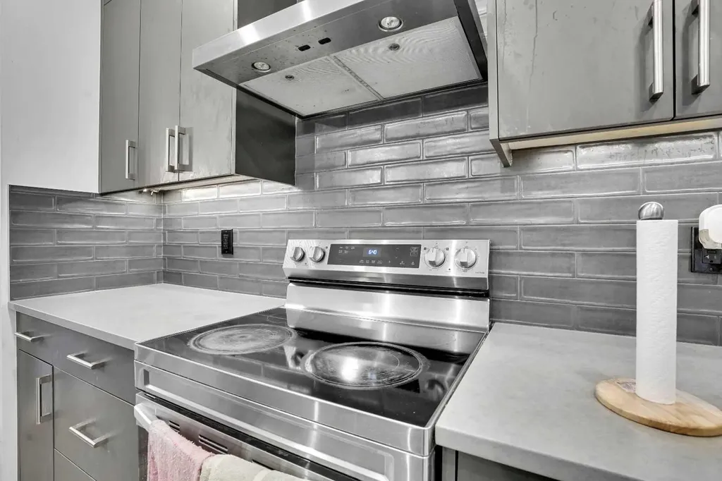 181 Walcrest Boulevard SE Calgary AB T2X4L4