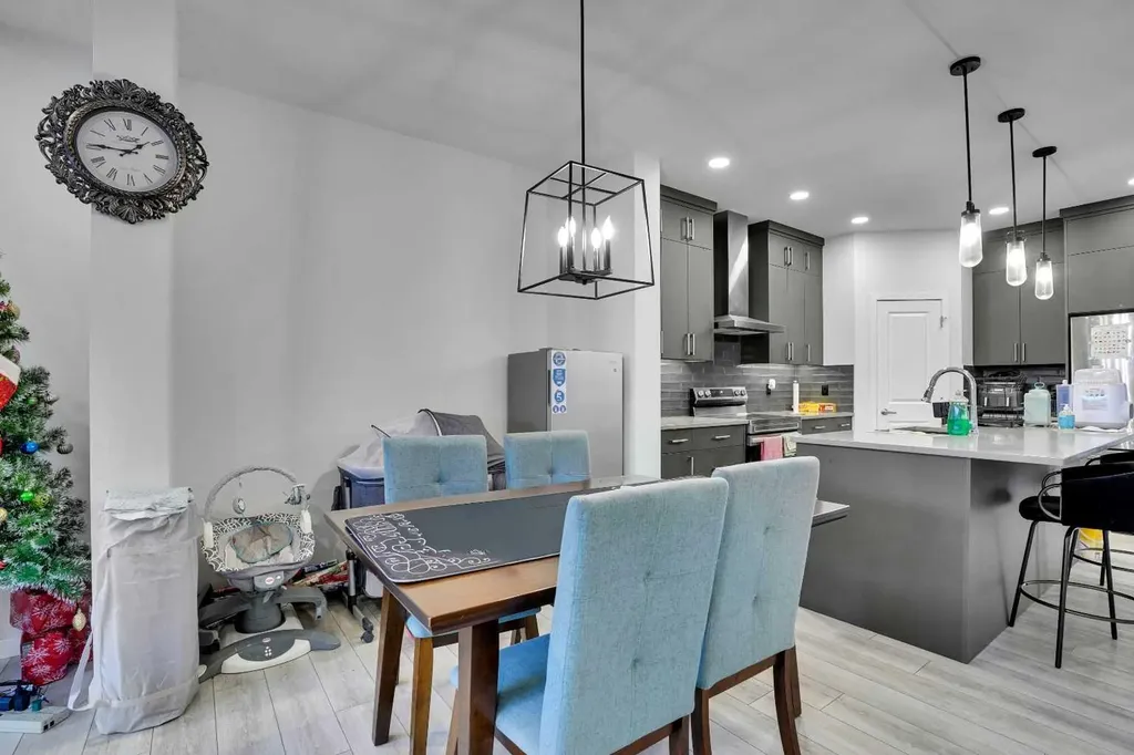 181 Walcrest Boulevard SE Calgary AB T2X4L4