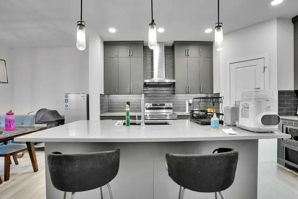 181 Walcrest Boulevard SE Calgary AB T2X4L4