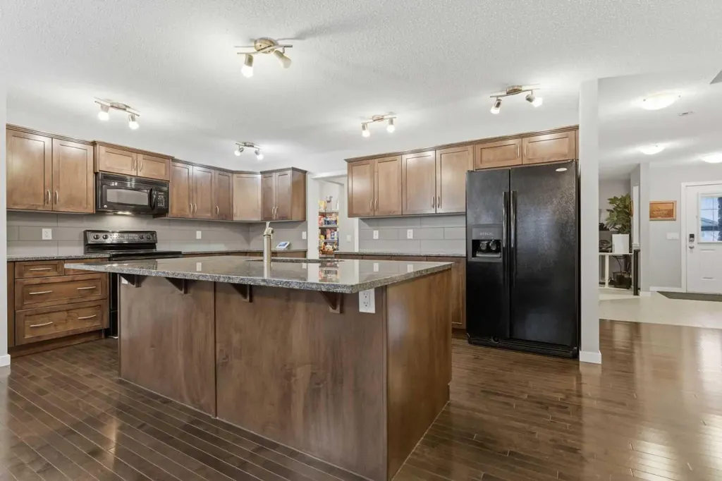 78 Hillcrest Street SW Airdrie AB T4B 0Y7