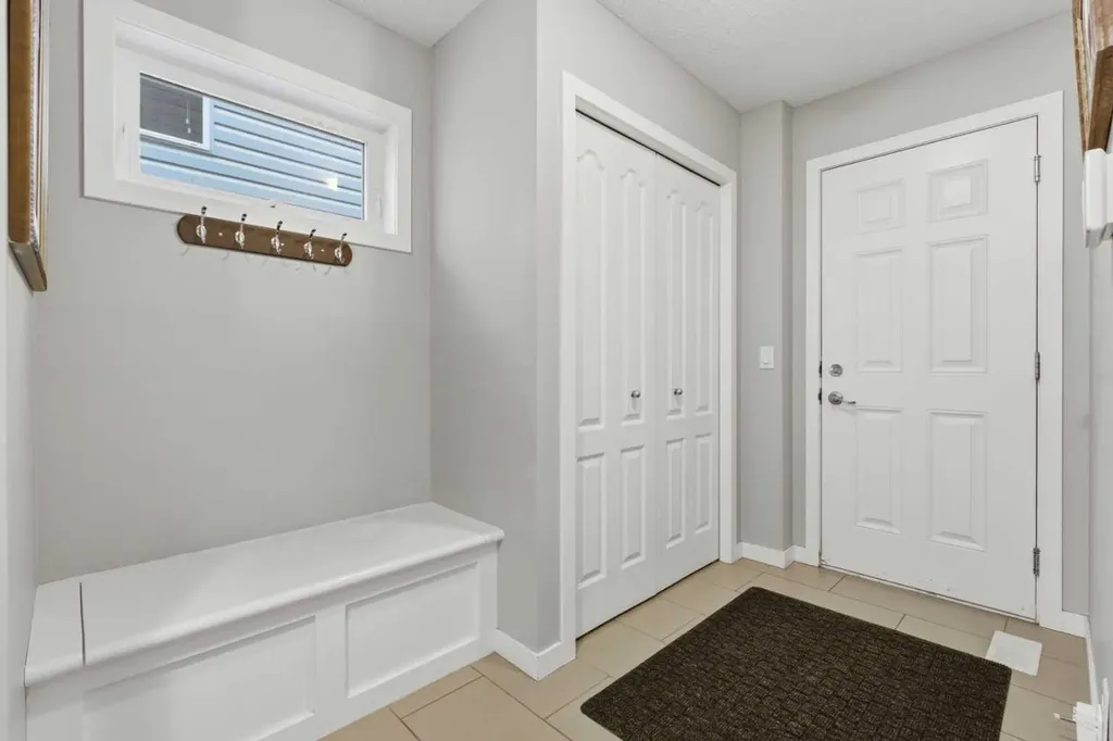 78 Hillcrest Street SW Airdrie AB T4B 0Y7