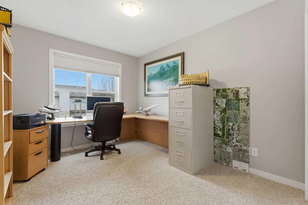78 Hillcrest Street SW Airdrie AB T4B 0Y7