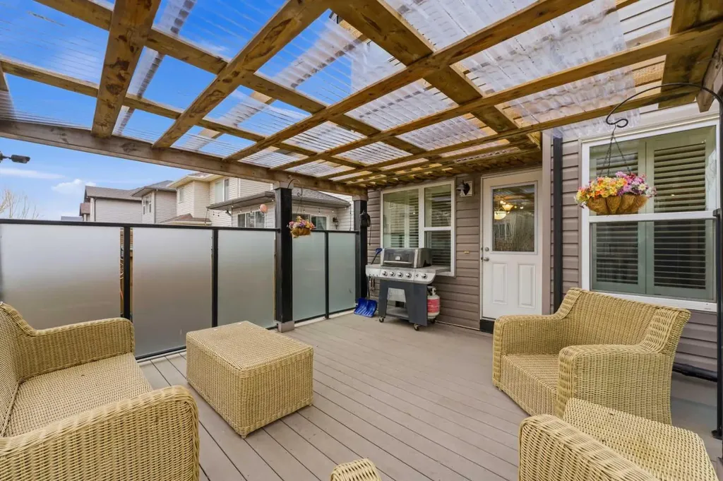 78 Hillcrest Street SW Airdrie AB T4B 0Y7