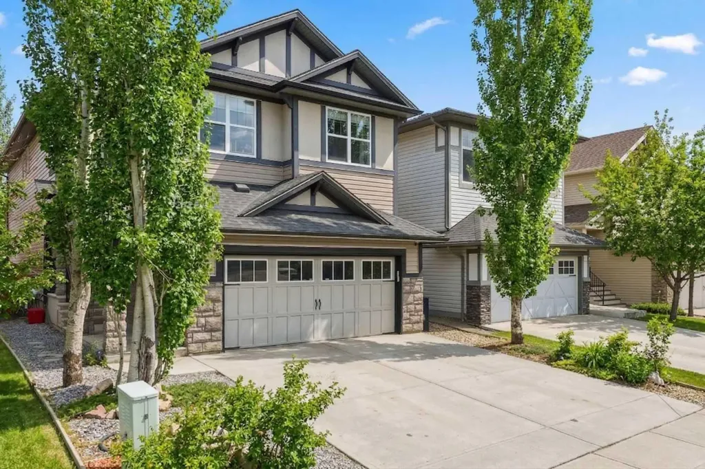 78 Hillcrest Street SW Airdrie AB T4B 0Y7
