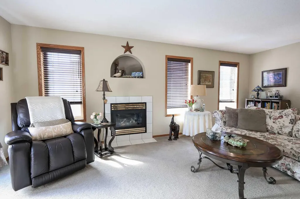 32 Daines Avenue Red Deer AB T4R 2Z5