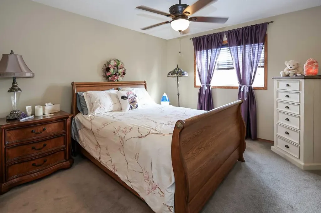 32 Daines Avenue Red Deer AB T4R 2Z5