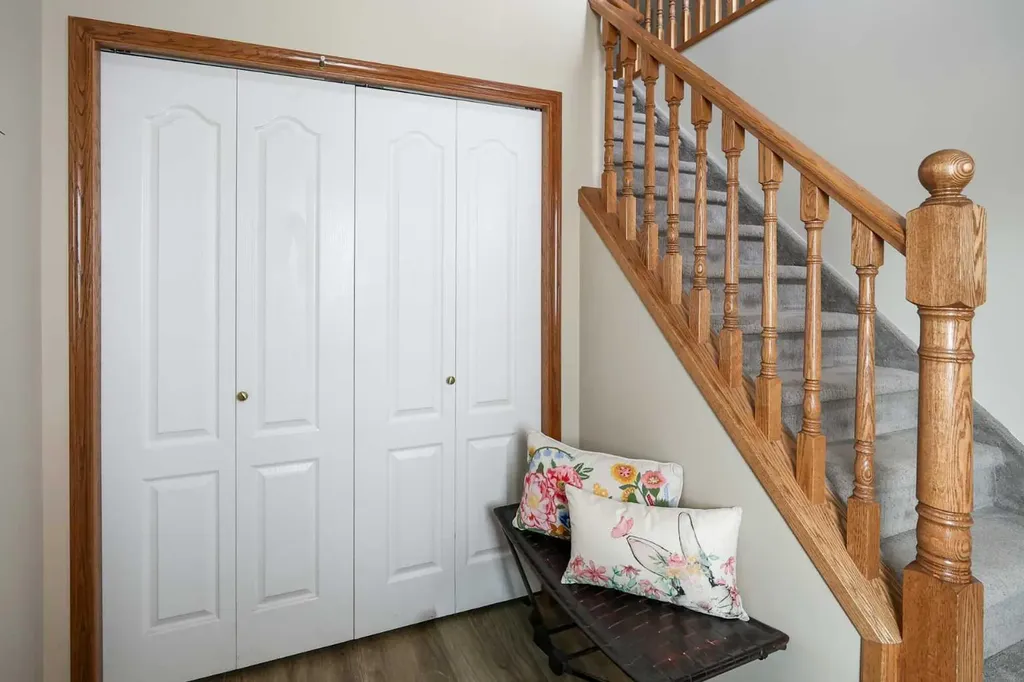 32 Daines Avenue Red Deer AB T4R 2Z5