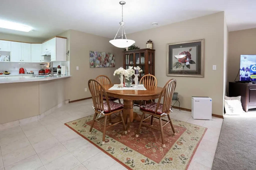 32 Daines Avenue Red Deer AB T4R 2Z5