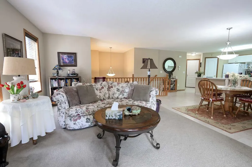 32 Daines Avenue Red Deer AB T4R 2Z5