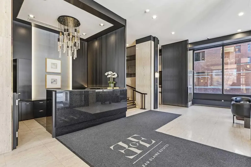 500 Eau Claire Avenue SW Calgary AB T2P 3R8