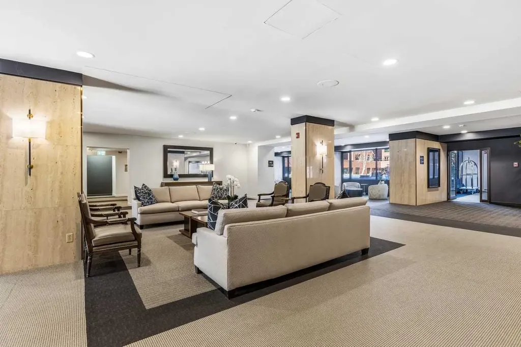 500 Eau Claire Avenue SW Calgary AB T2P 3R8