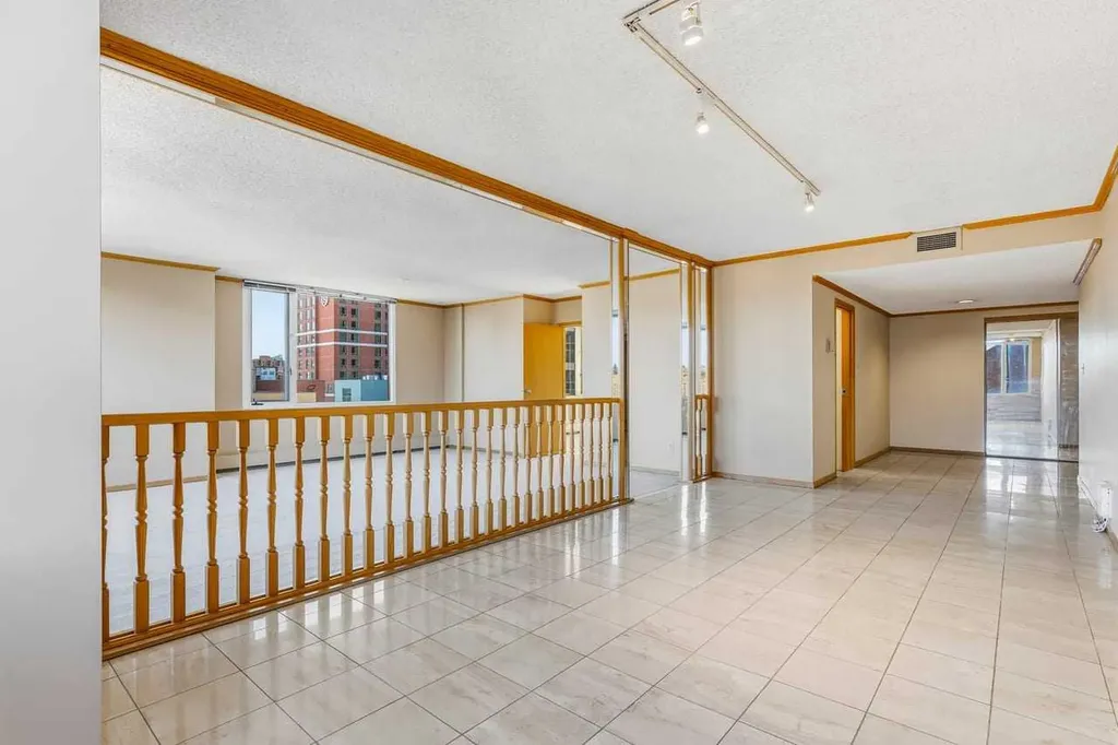 500 Eau Claire Avenue SW Calgary AB T2P 3R8