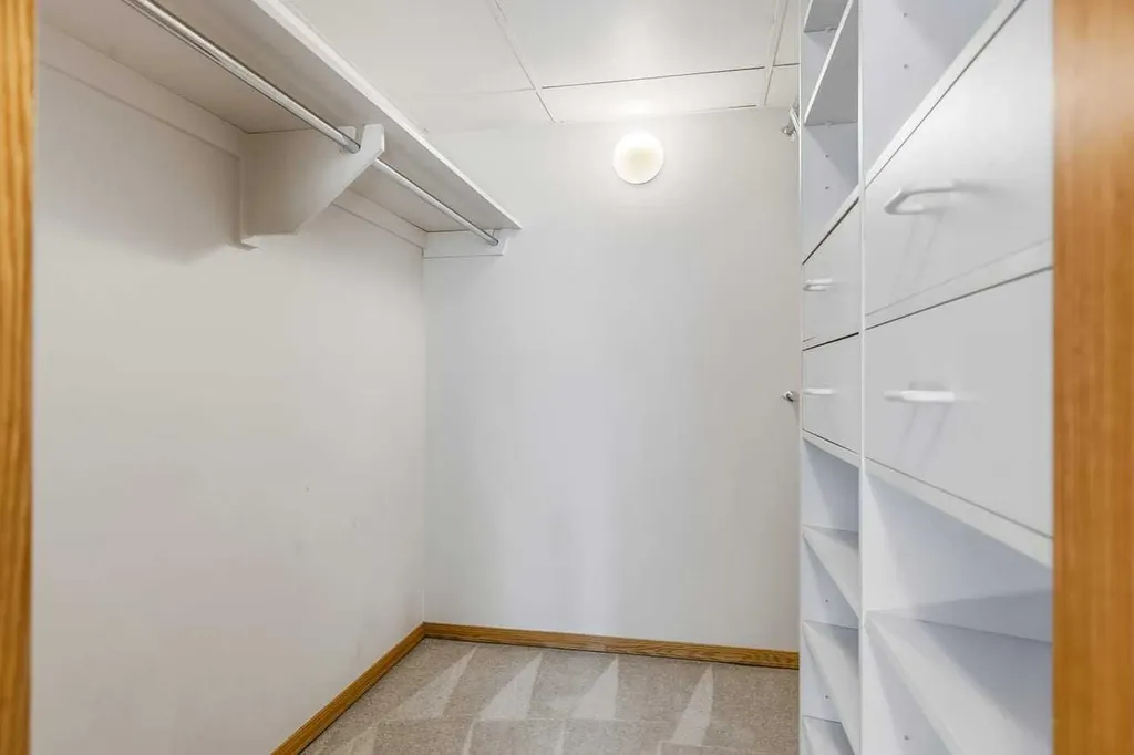 500 Eau Claire Avenue SW Calgary AB T2P 3R8