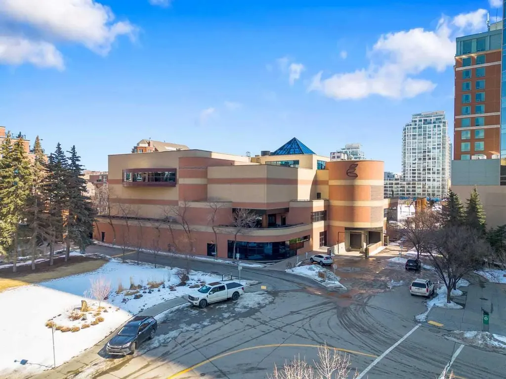 500 Eau Claire Avenue SW Calgary AB T2P 3R8
